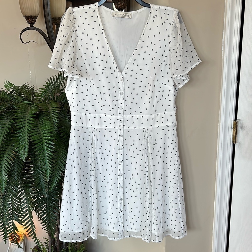 Abercrombie & Fitch White & Black Polka Dot Button Up V-Neck Dress Sheer Lined - Picture 10 of 15